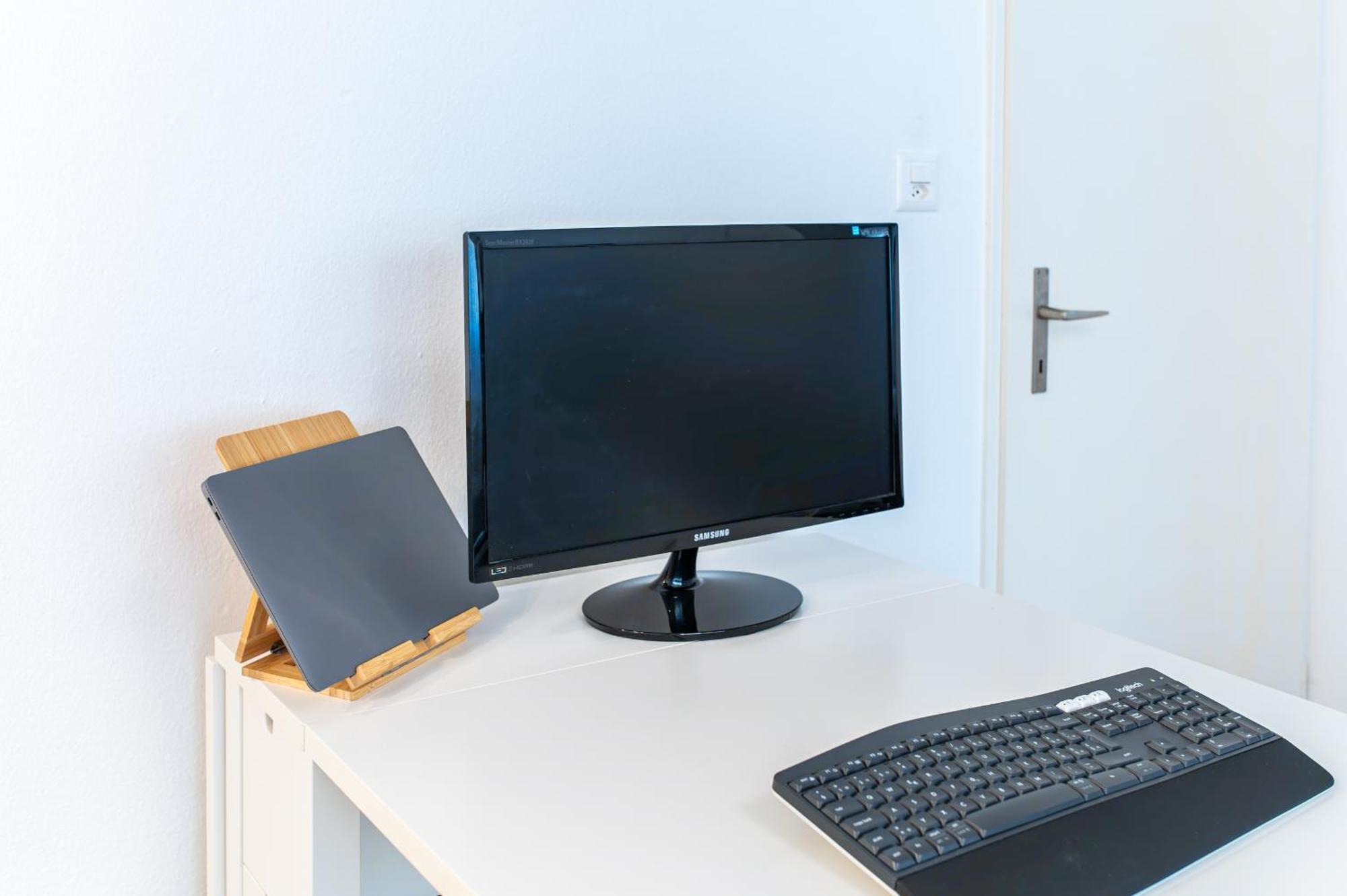 Expo-Basel-Ch Apt, Amazon Prime Video, Wifi, Coffee & Tee, Popcorn, Kitchen Екстериор снимка